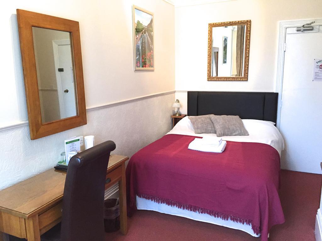 באנבורי Fairlawns Guest House חדר תמונה