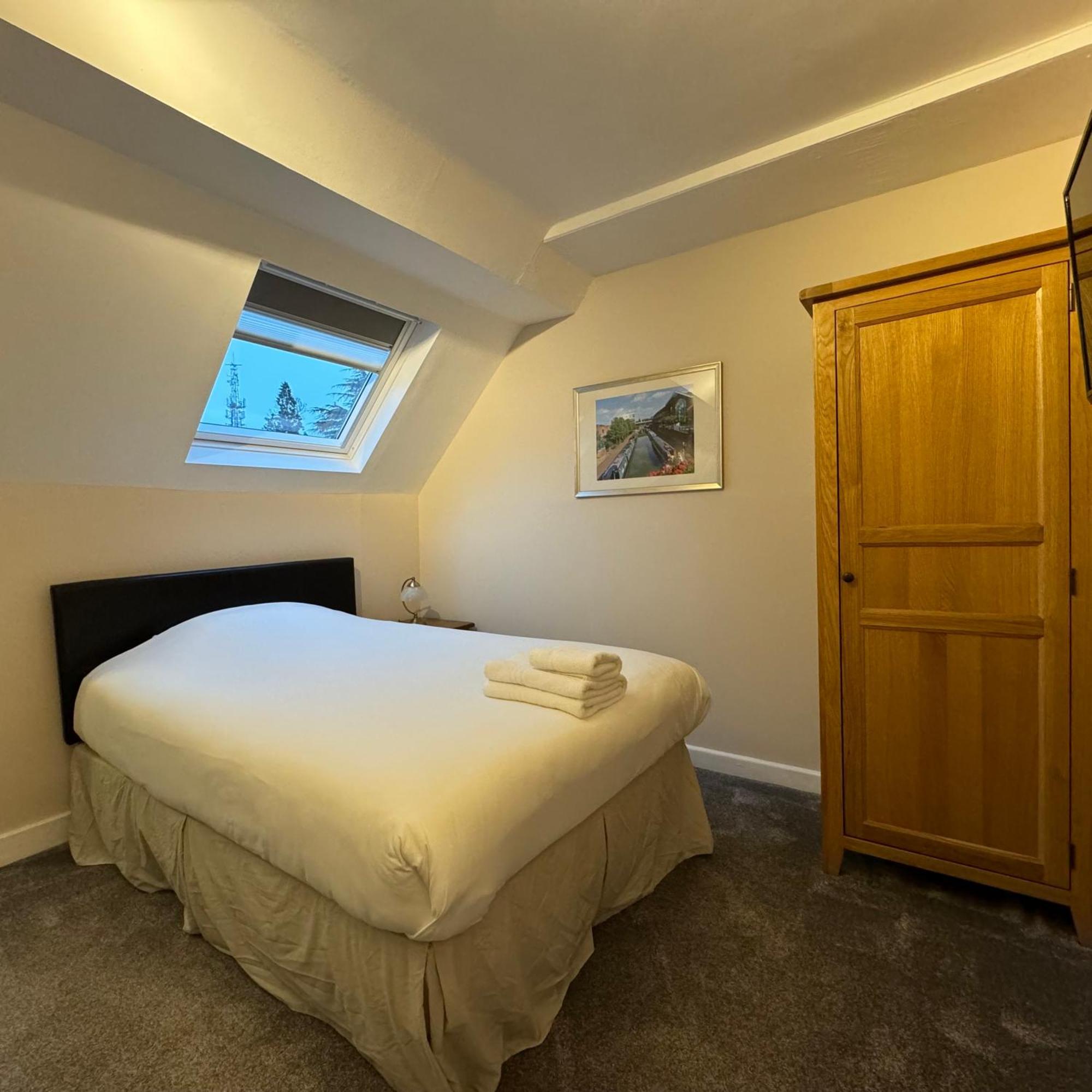 באנבורי Fairlawns Guest House מראה חיצוני תמונה